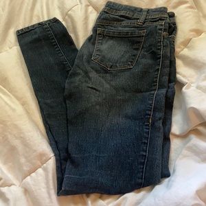 No boundaries skinny jeans